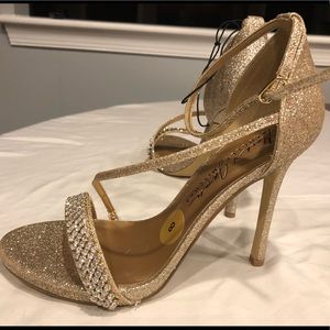 New gold Badgley Mischka heels - Size 8